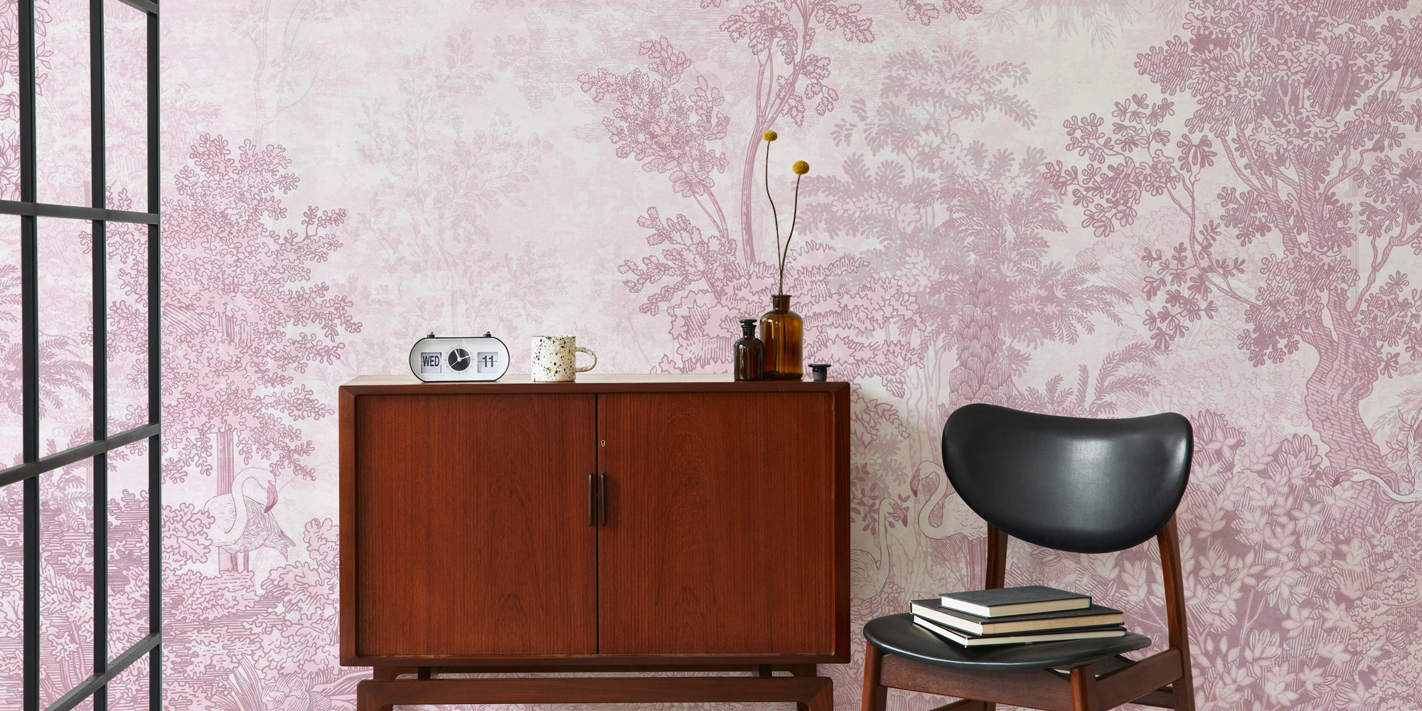 Stories Between Strokes