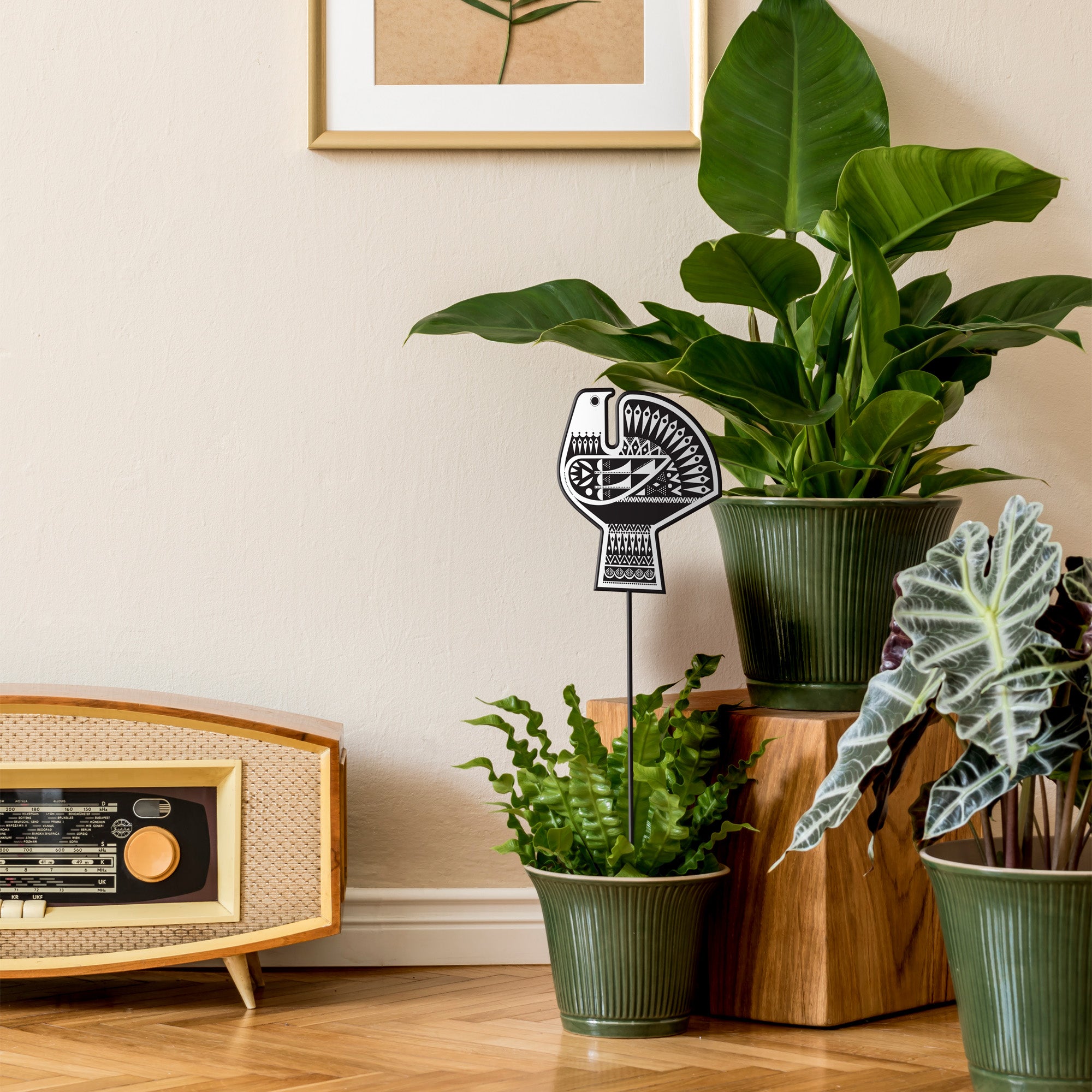 Modern Avian Garden Accent