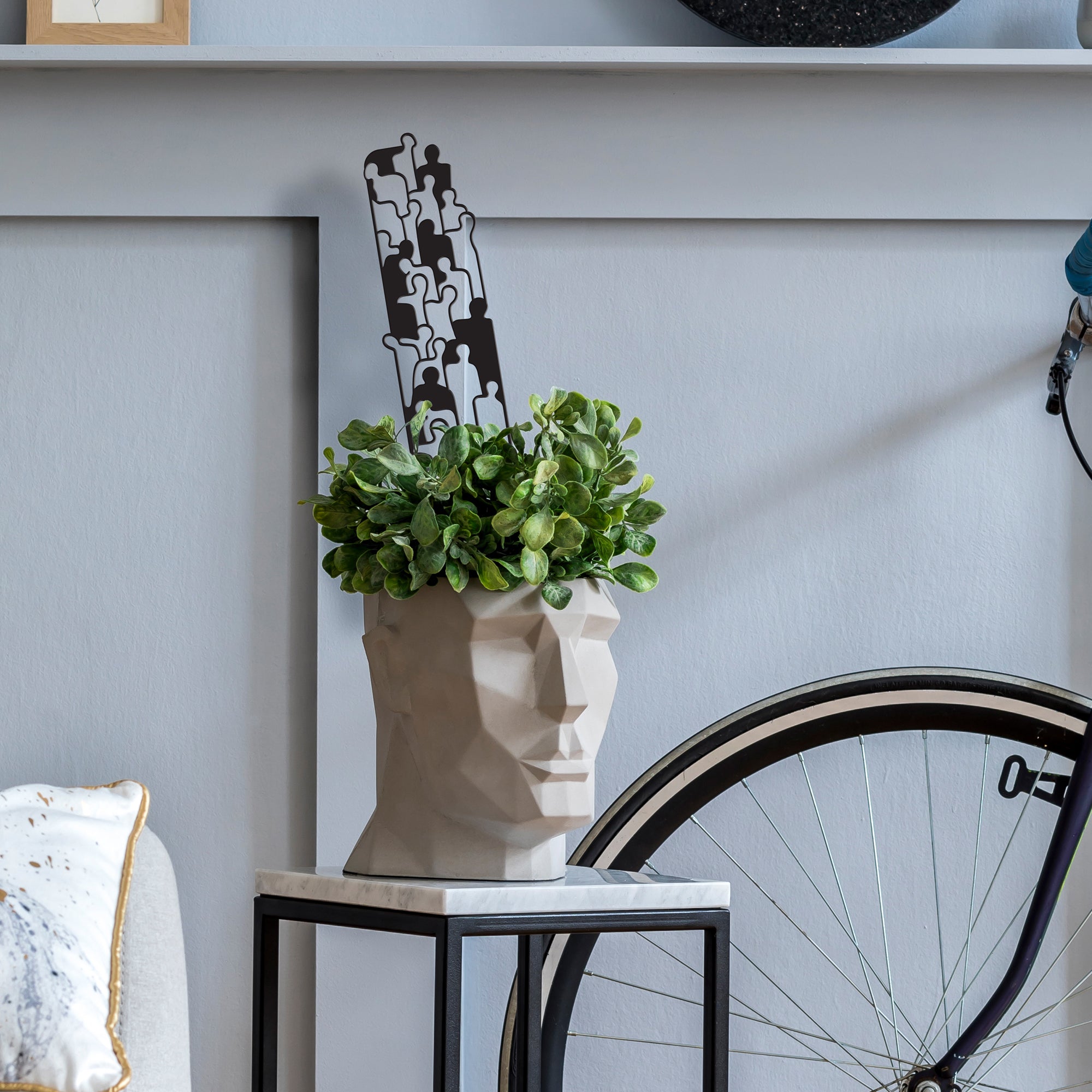 Interwoven Silhouettes